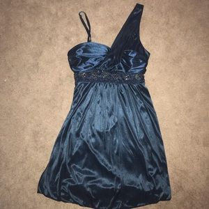 La belle navy dress large
